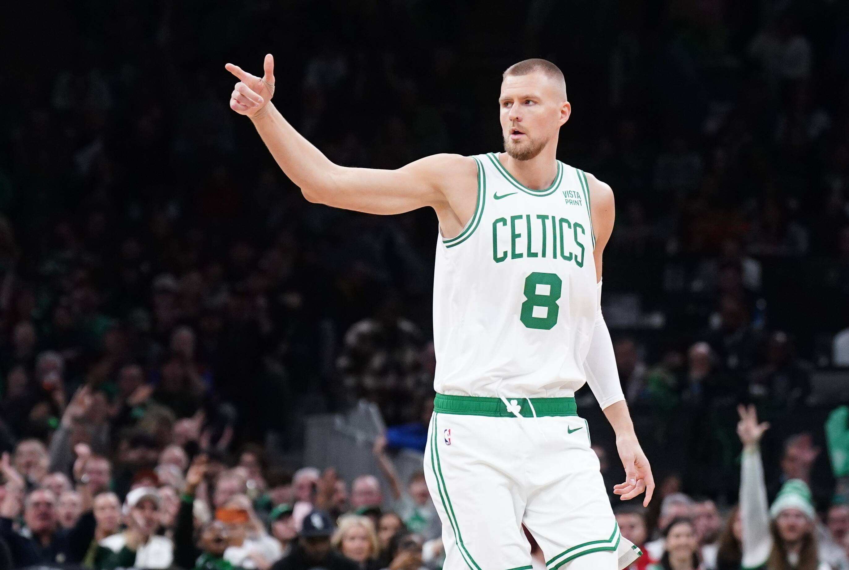 波士顿凯尔特人发布备战花絮，今夜单刀错失，NBA季后赛任务艰巨，心理建设被强调的简单介绍